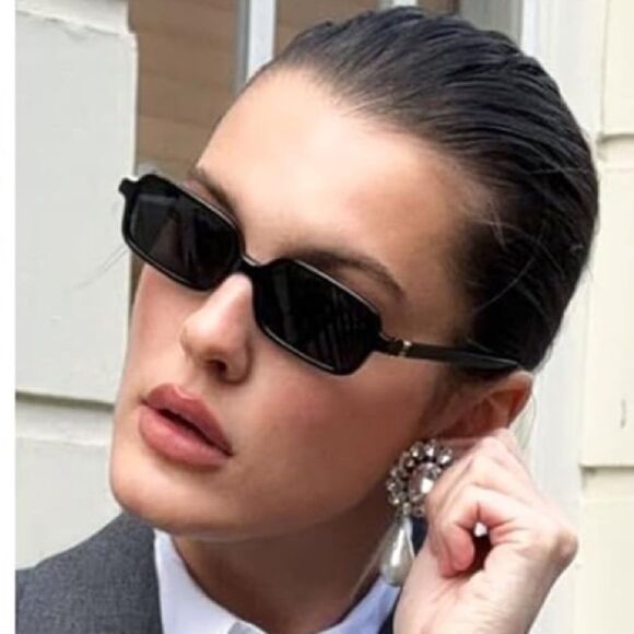 Trendy rectangular sunglasses - Picture 1 of 7